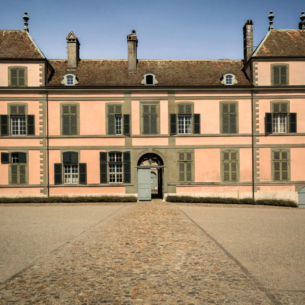Transport privé pour mariages et événements au Château de Coppet.