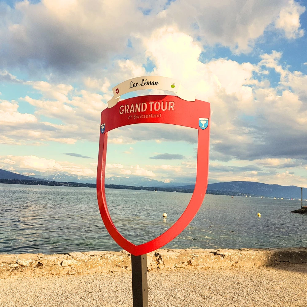 Taxi Rafael au port de Coppet, bord du lac Léman.