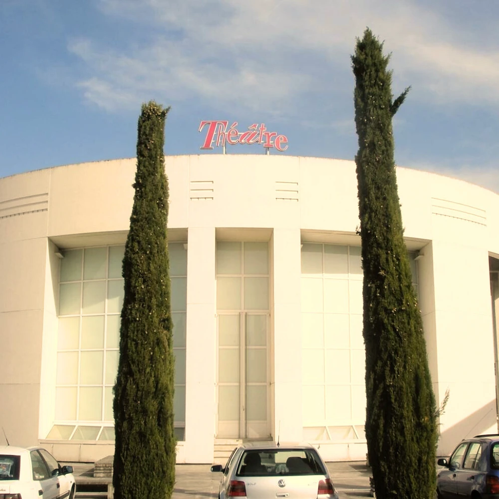 Taxi Rafael pour vos soirées au Théâtre de Terre-Sainte à Coppet.