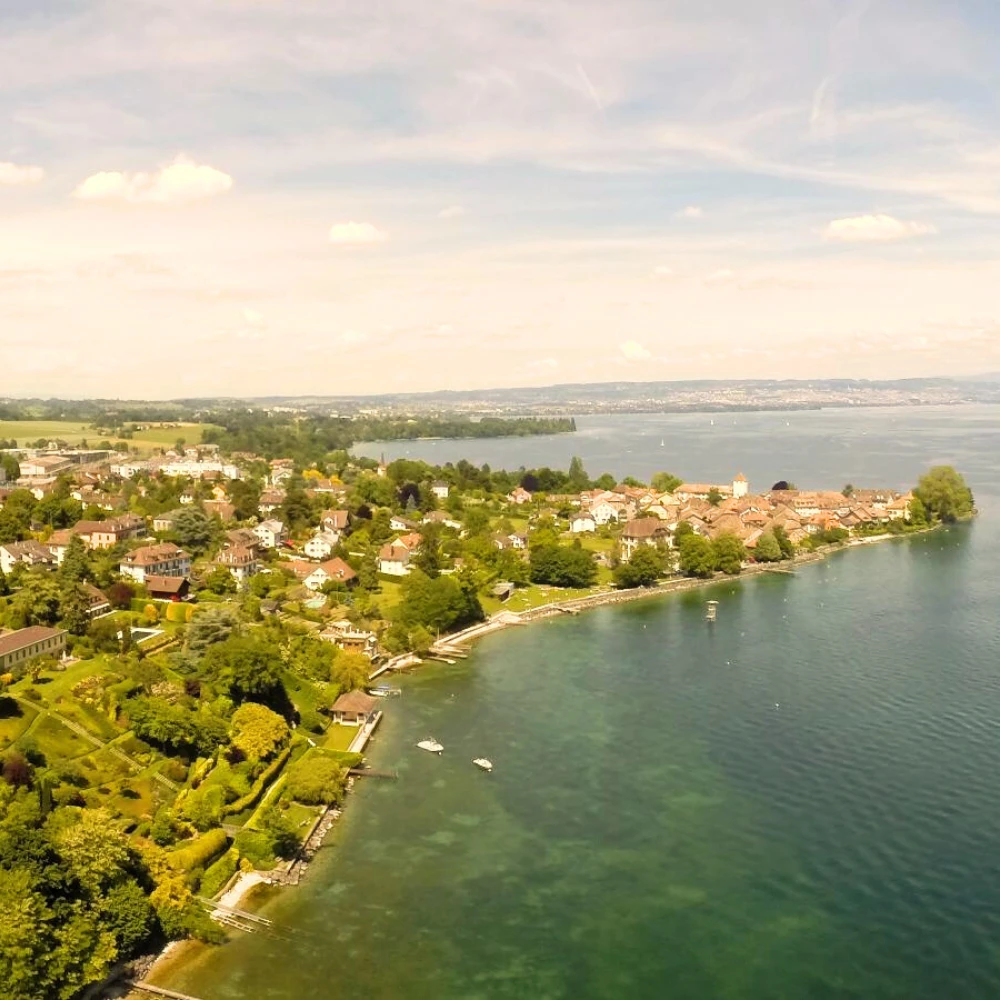 Chauffeur de taxi Saint-Prex circulant à Saint-Prex.